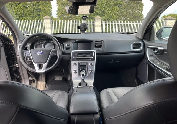 Volvo S60 cena 64900 przebieg: 175000, rok produkcji 2017 z Kraków małe 191